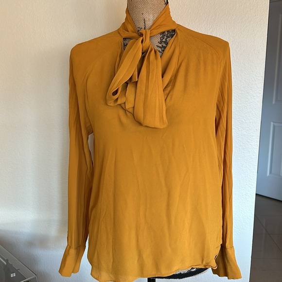 Zara Bow Tie Long Sleeve - Picture 3 of 8